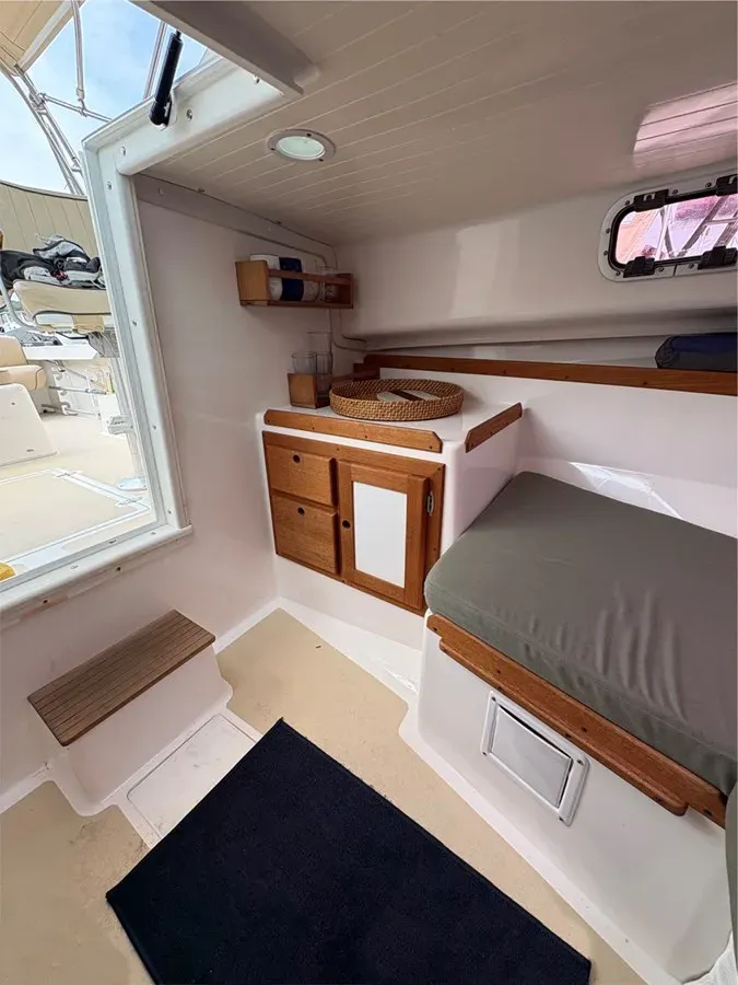 the best price on WAHINE 2005