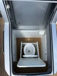 best yacht sales deals Iguana Sport 30