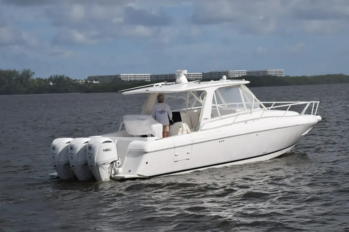 ISLA REINA