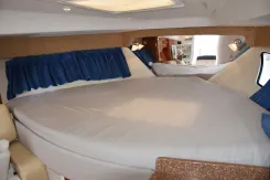 Buy a ISLA REINA 390 Sport Yacht at Shestakov Yacht Sales