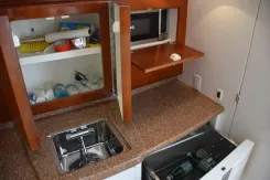 Buy a yacht ISLA REINA - INTREPID POWERBOATS INC