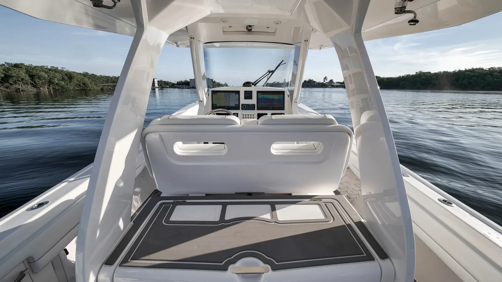 best yacht sales deals LITTLE HOO 2022