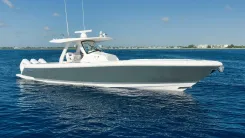 LITTLE HOO - Intrepid yacht sale