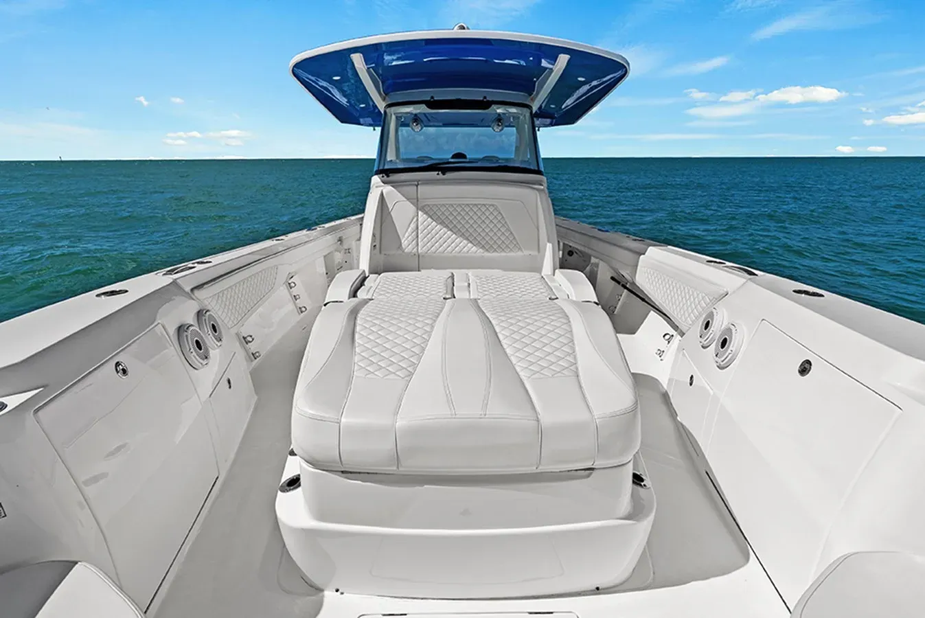Buy a yacht SPONTANEOUS 2022