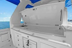 SPONTANEOUS yacht sale