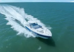 the best price on SPONTANEOUS - Intrepid