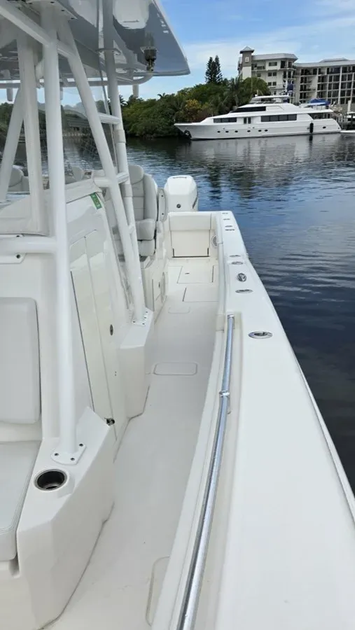 Buy a yacht Fortuna - Invincible Boats