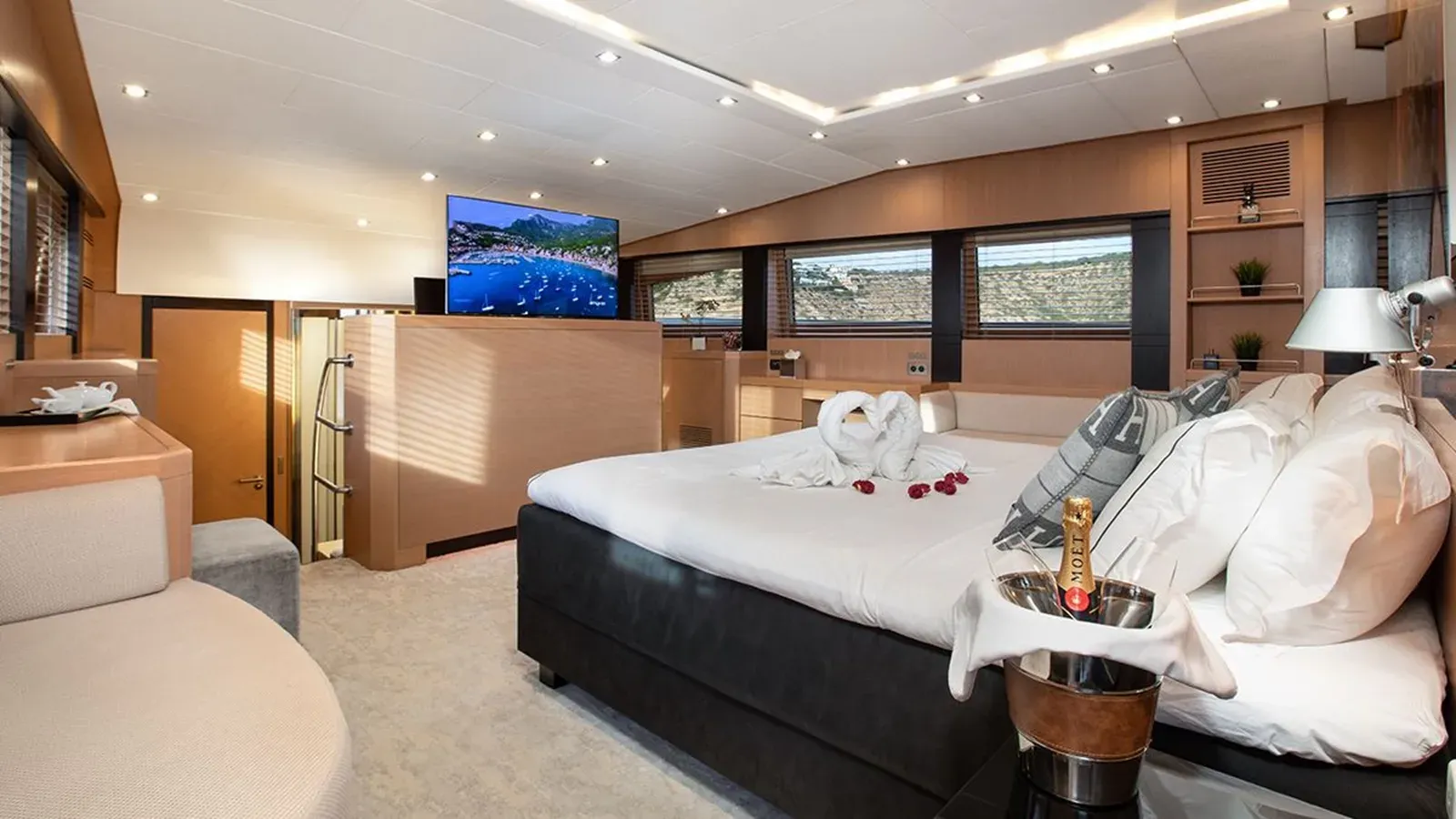YCM 120 2006 yacht sale