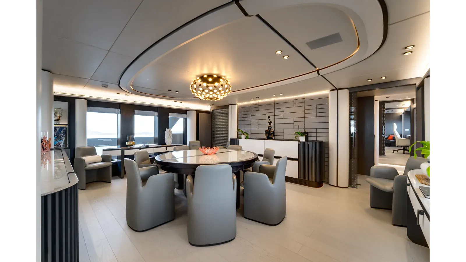 L.A.U.L - ISA YACHTS
