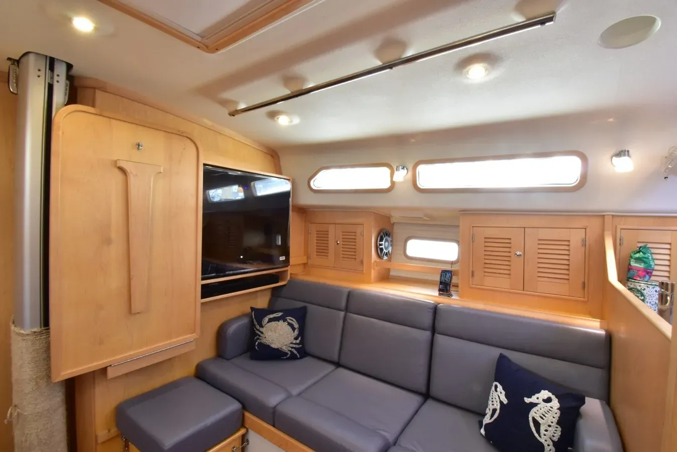 Buy a Journey - ISLAND PACKET at Shestakov Yacht Sales