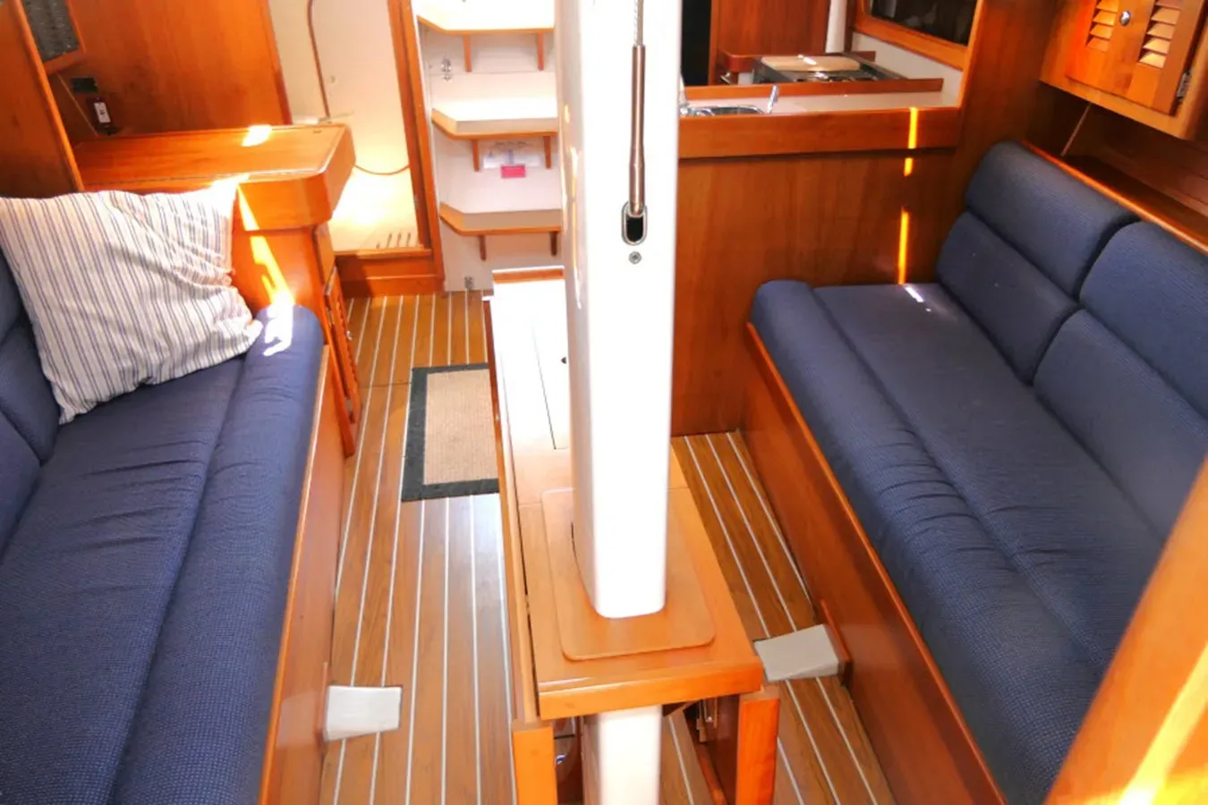 best yacht sales deals OBLIO 2004