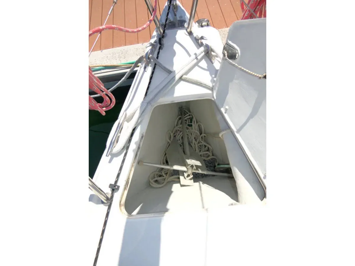 best yacht sales deals OBLIO 2004