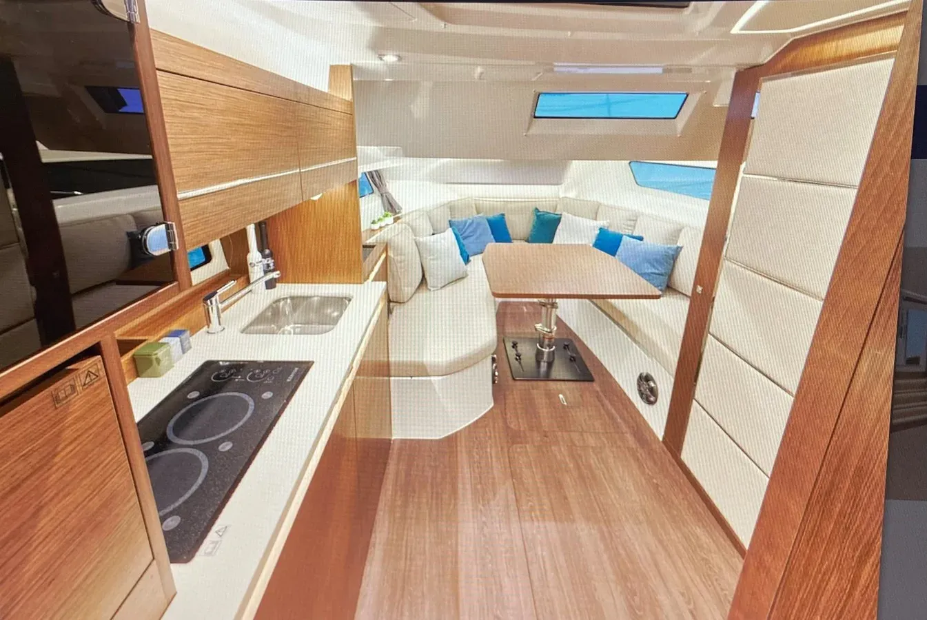 best yacht sales deals ENCORE Leader 12.5
