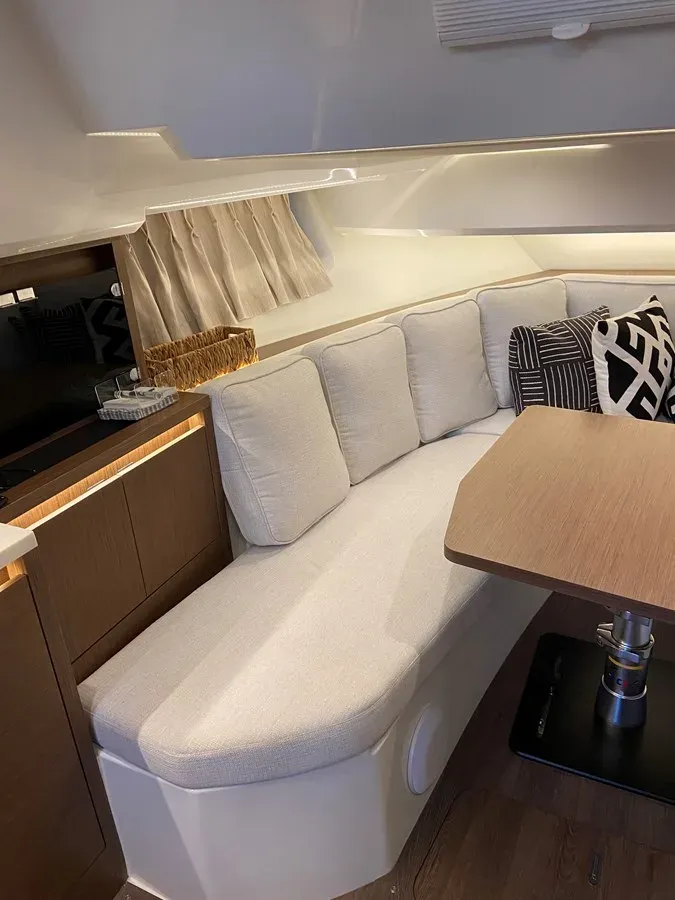 Buy a ENCORE - Jeanneau at Shestakov Yacht Sales