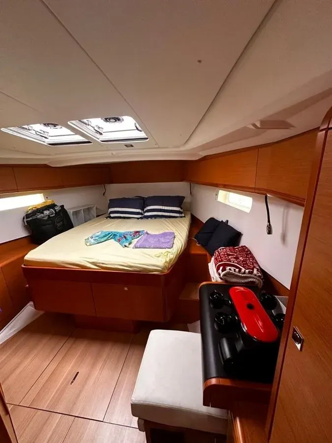 Jeanneau Sun Odyssey 469 46 yacht sale
