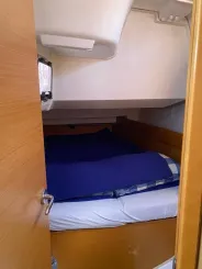 Buy a yacht NA 2011