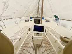 Cara of Portsmouth - Jeanneau yacht sale