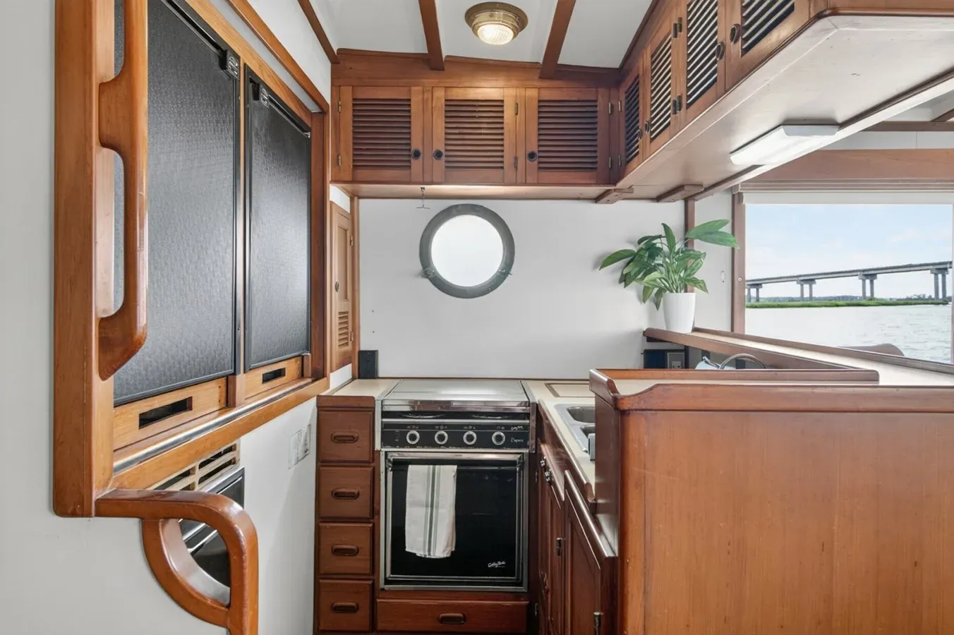 best yacht sales deals Nirvana 42