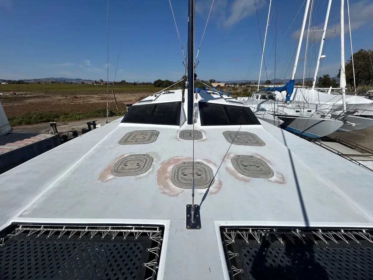 Buy a MANTA at Shestakov Yacht Sales