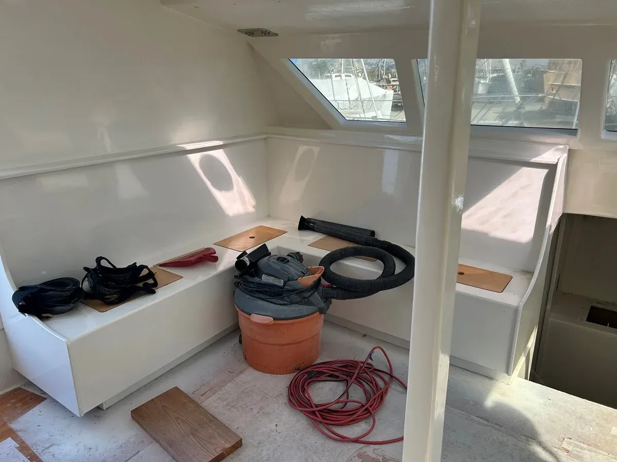 Buy a MANTA 1997 at Shestakov Yacht Sales