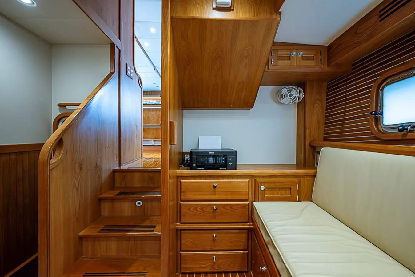 SEA HORSE yacht sale
