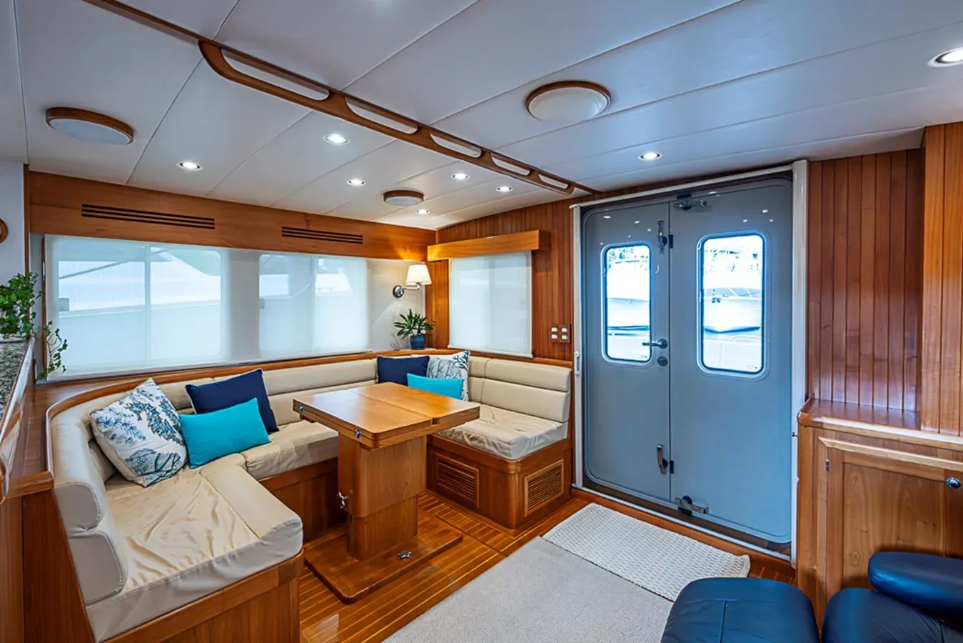 Buy a yacht SEA HORSE 2016
