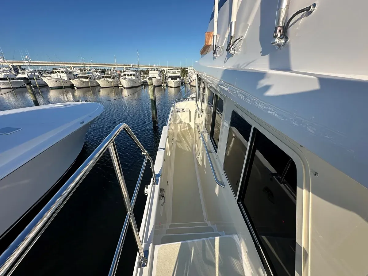 Купить яхту ADAIR - KROGEN в Shestakov Yacht Sales