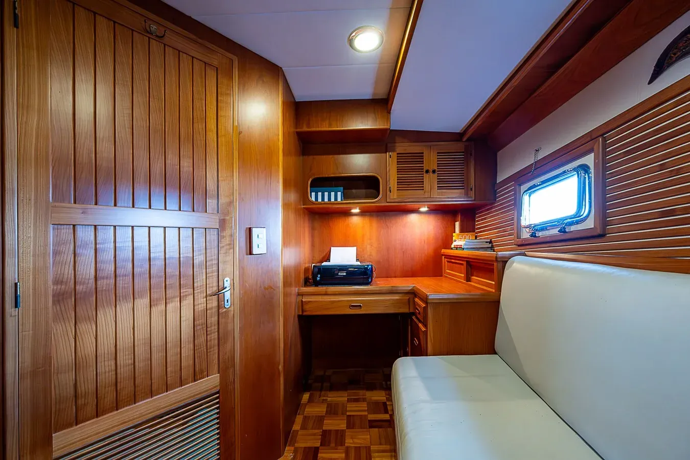 Buy a GANDALF - KROGEN at Shestakov Yacht Sales