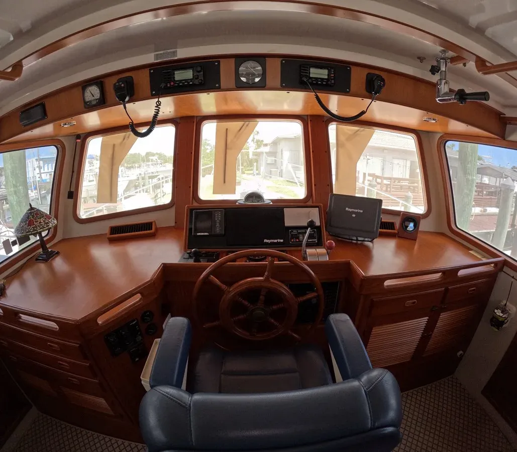 Buy a STILL WATERS 1999 at Shestakov Yacht Sales