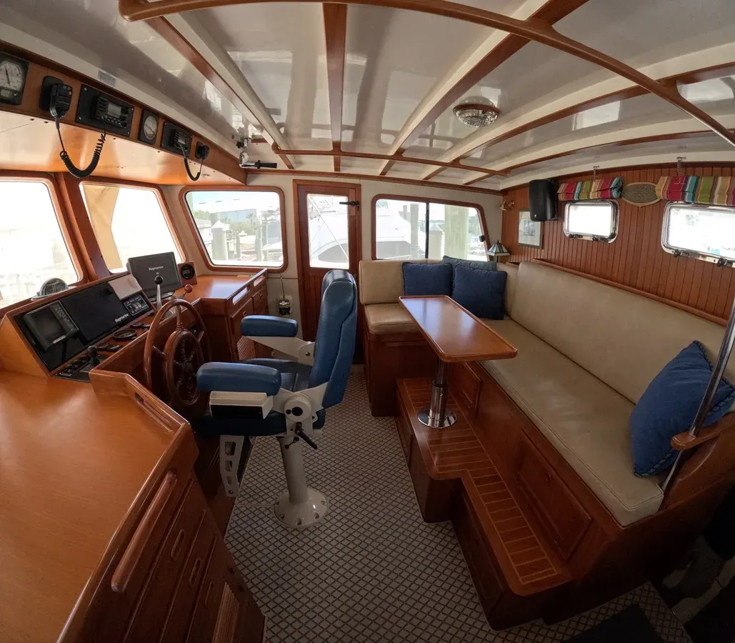 the best price on STILL WATERS 48