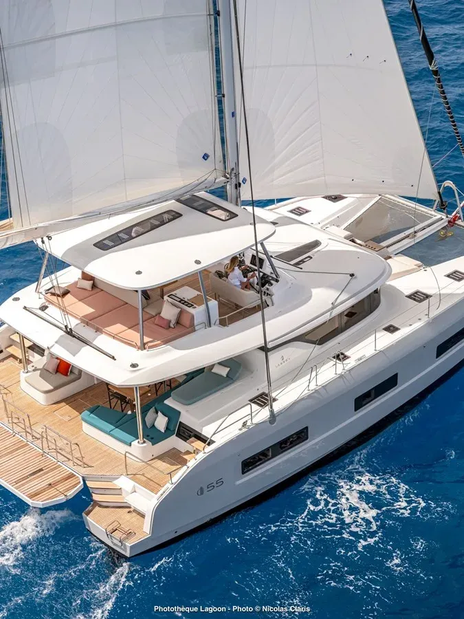 Купить яхту Lagoon 55 в Shestakov Yacht Sales