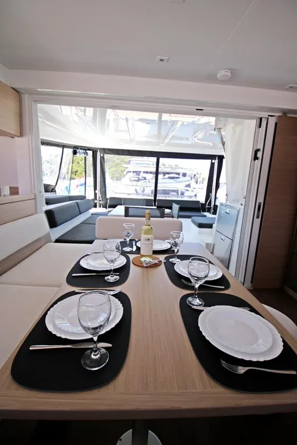 Lagoon 43 43 price