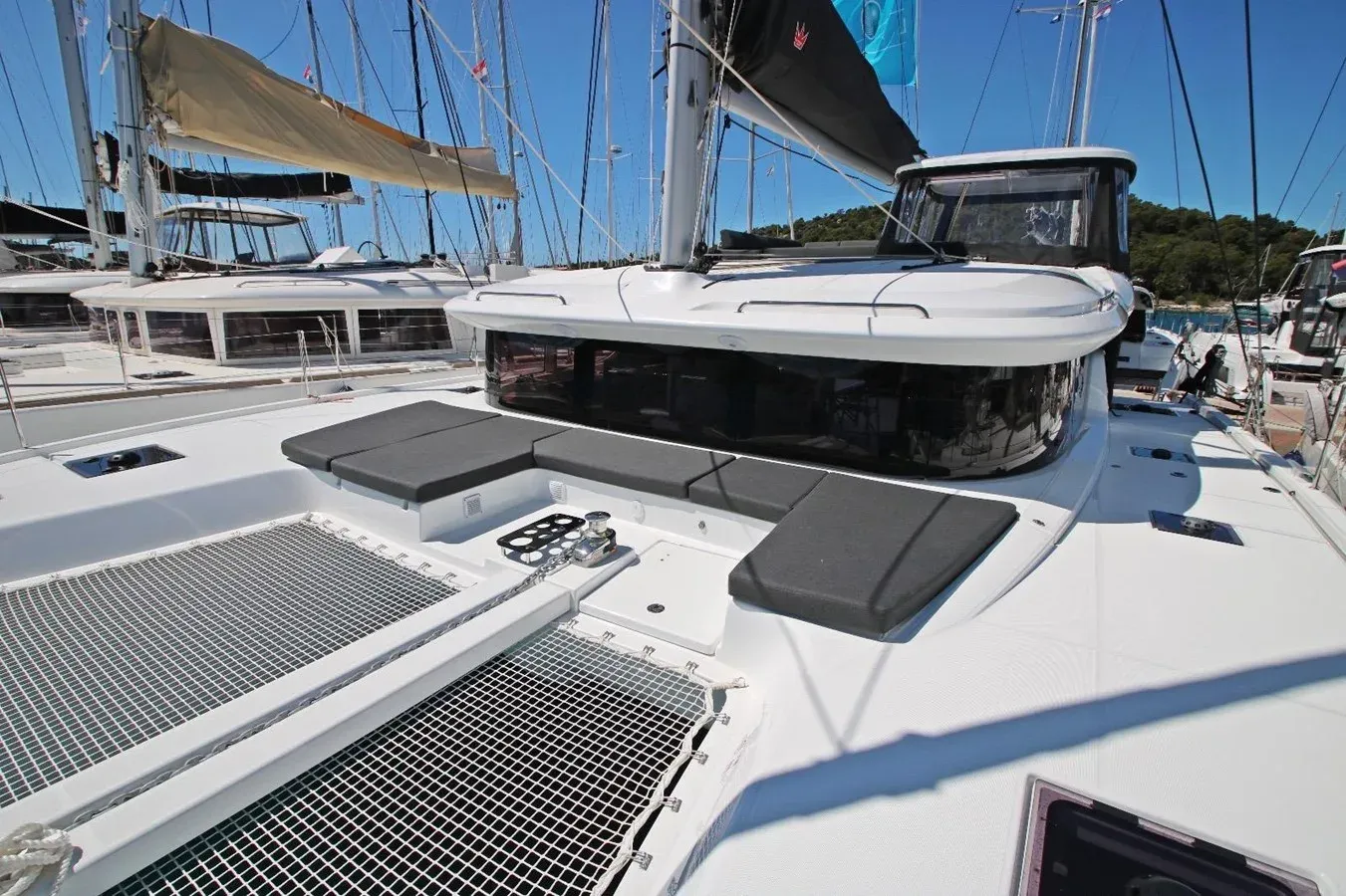 Buy a yacht Lagoon 43 2025