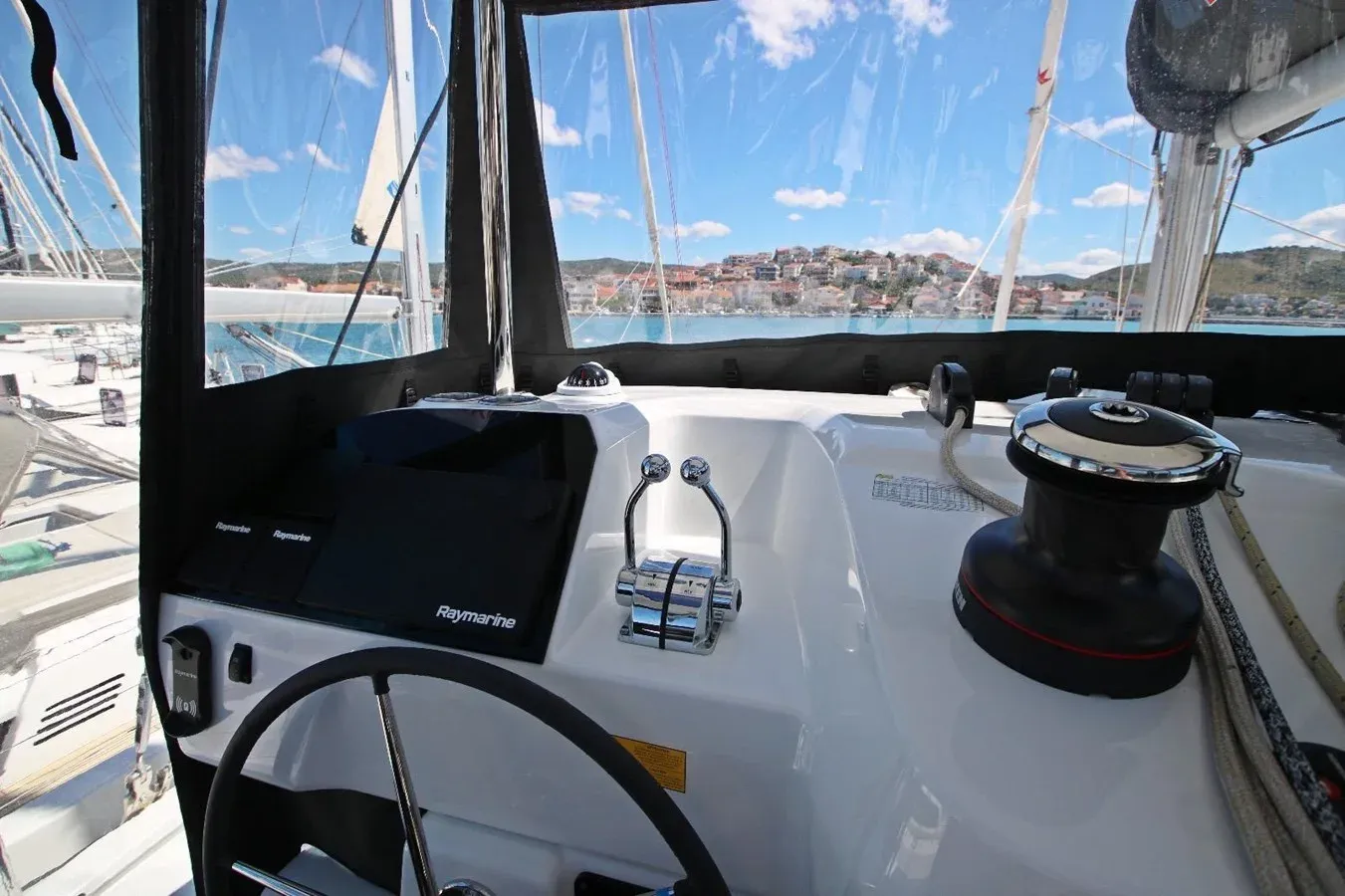 best yacht sales deals Lagoon 43 - Lagoon