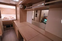 Lagoon 43