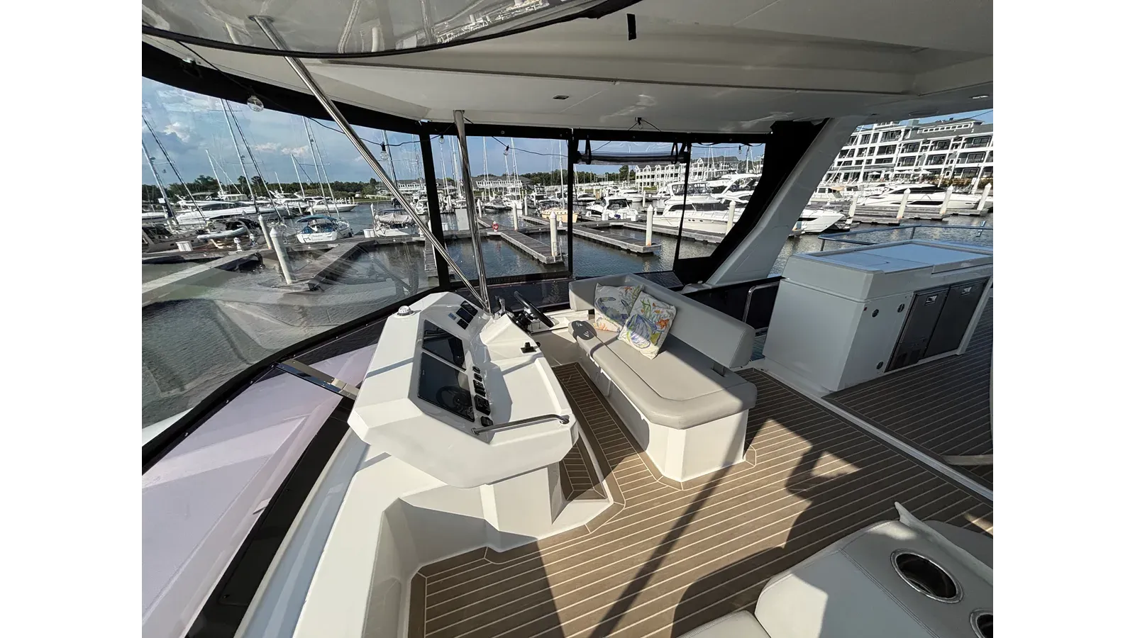 the best price on Master Concept 3 53 Powercat