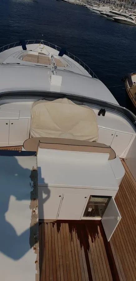 Buy a LEOPARD 105 ft at Shestakov Yacht Sales