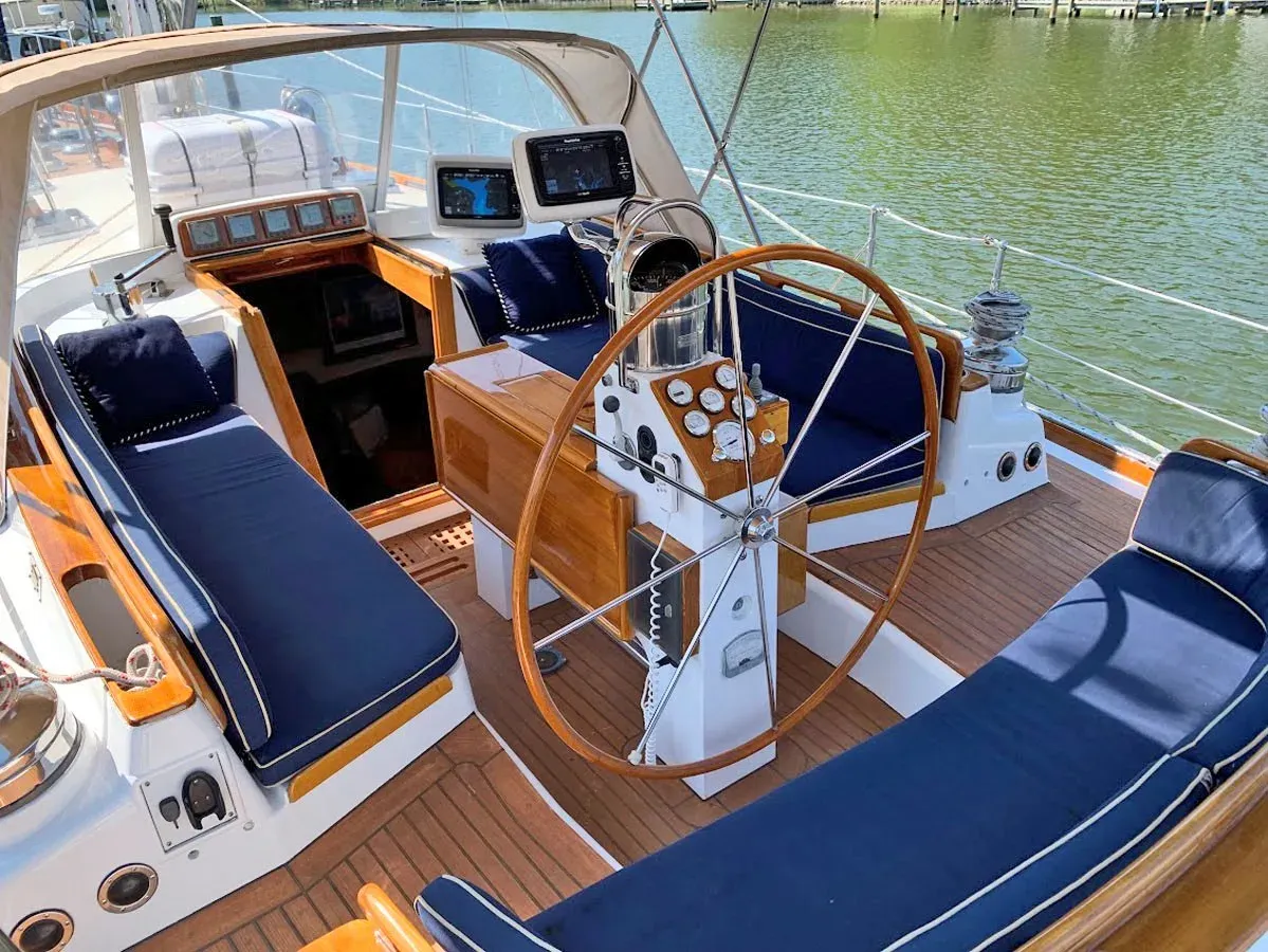 Buy a BRISE DE MER 1987 at Shestakov Yacht Sales
