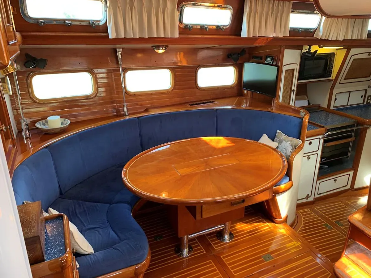 best yacht sales deals BRISE DE MER 1987