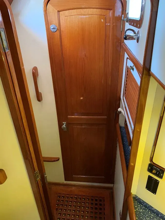BRISE DE MER 1987 yacht sale