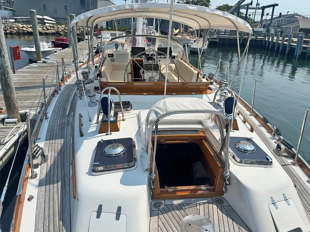 best yacht sales deals BEAU GESTE 61