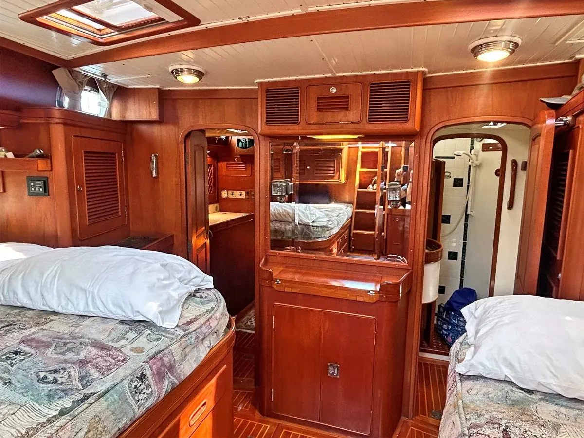 the best price on BEAU GESTE - LITTLE HARBOR
