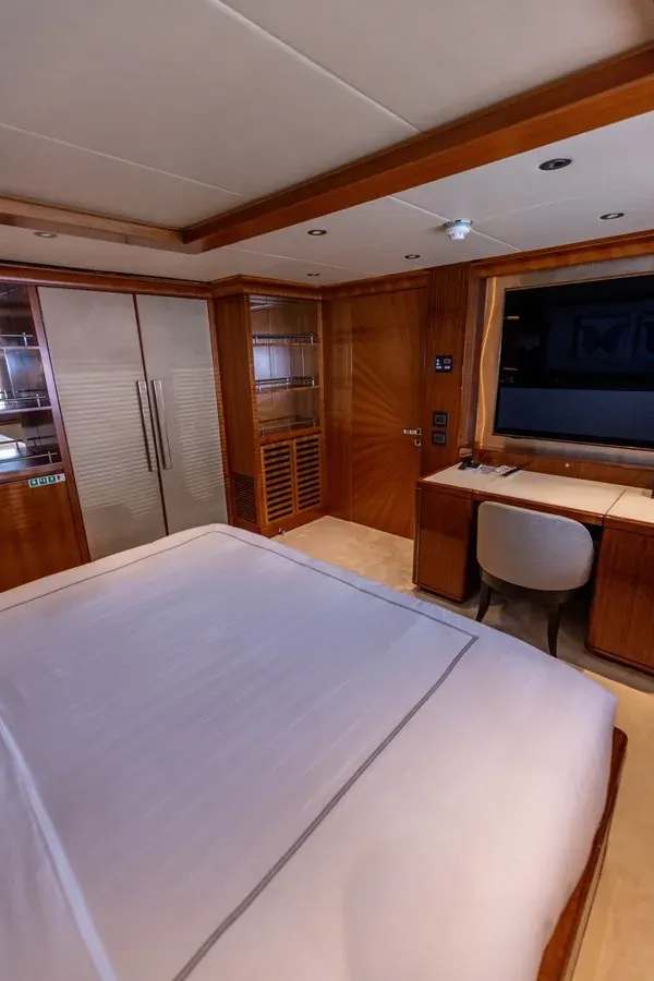 best yacht sales deals Atlantis 155