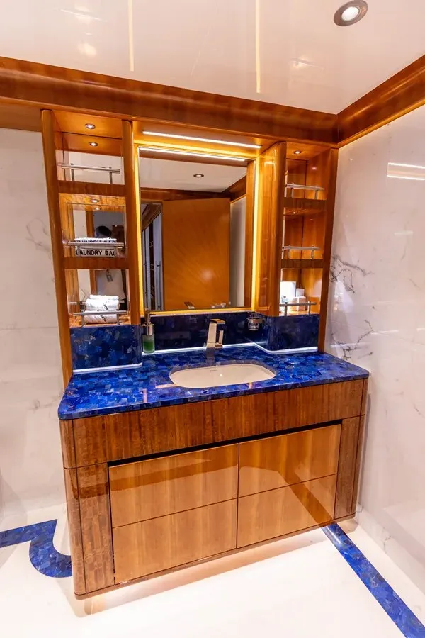 Buy a Atlantis - Majesty Yachts at Shestakov Yacht Sales