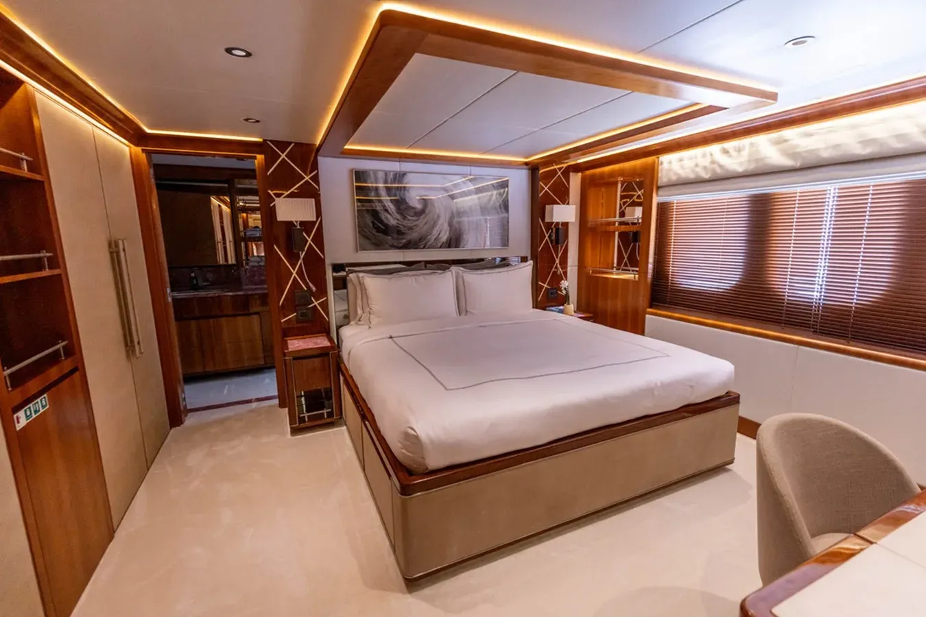 Atlantis 156 price