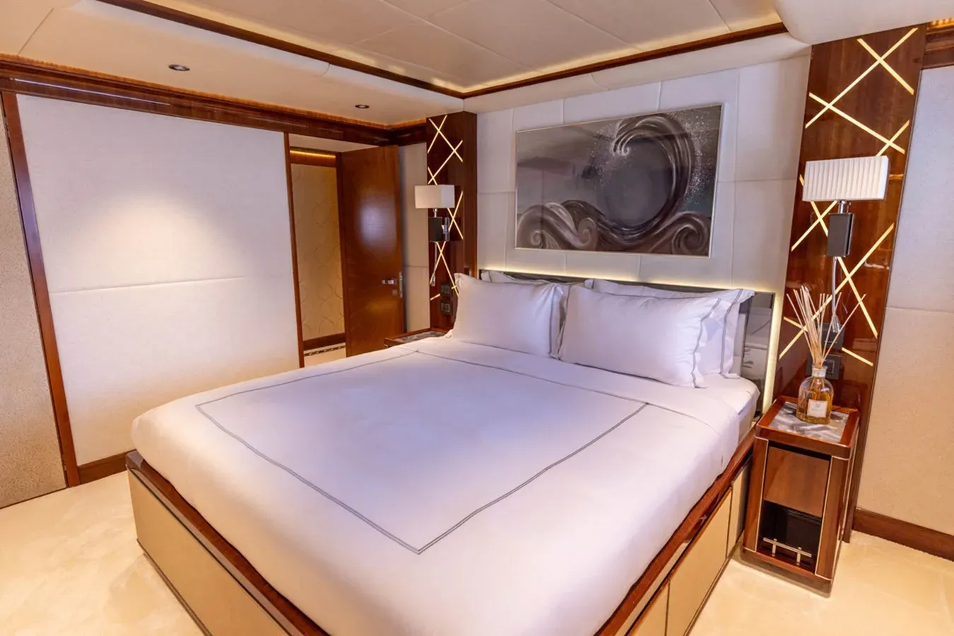 Atlantis 2017 yacht sale