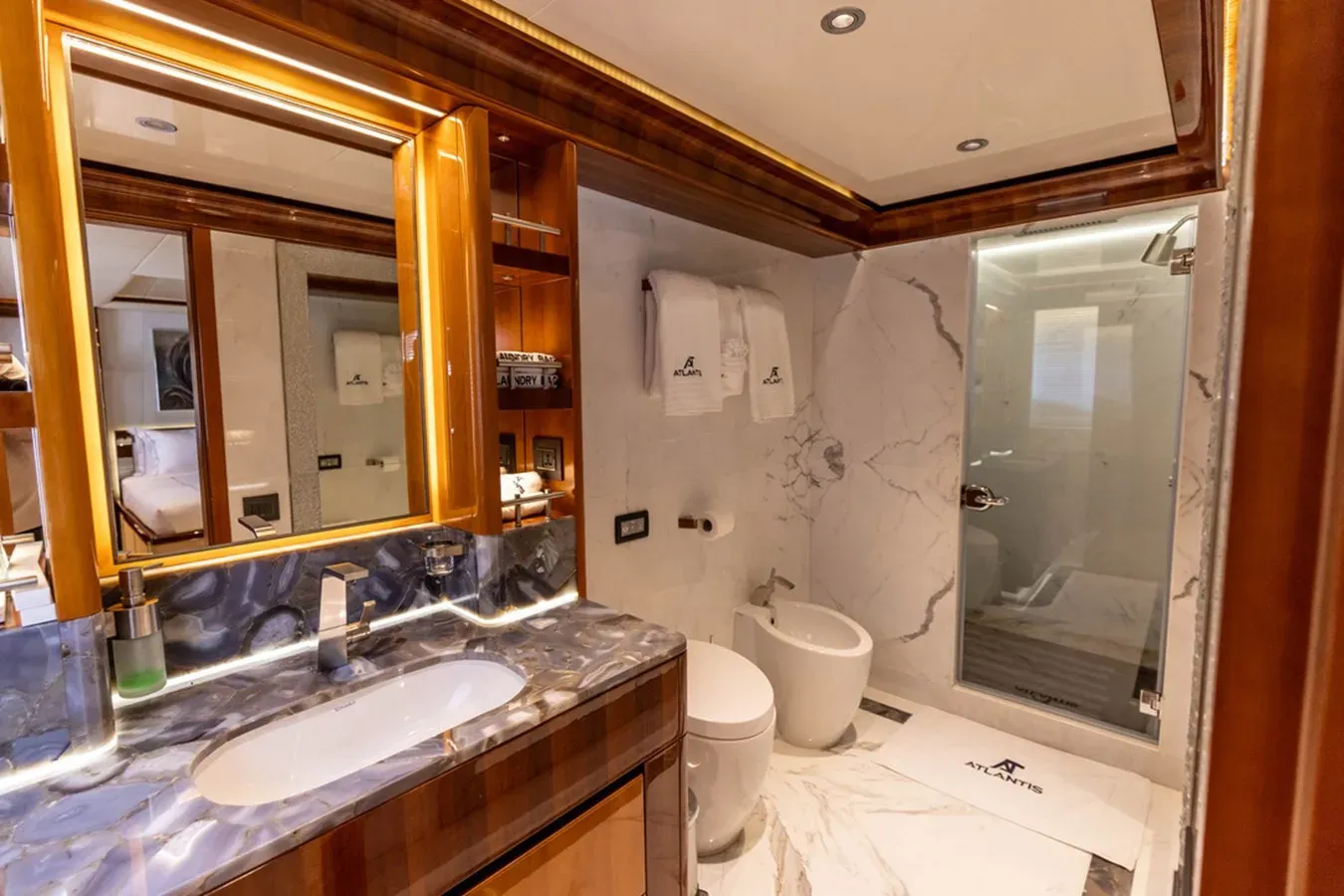 Atlantis 155