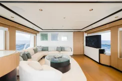 best yacht sales deals Majeesty 120