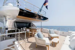 the best price on Majeesty 120 2027