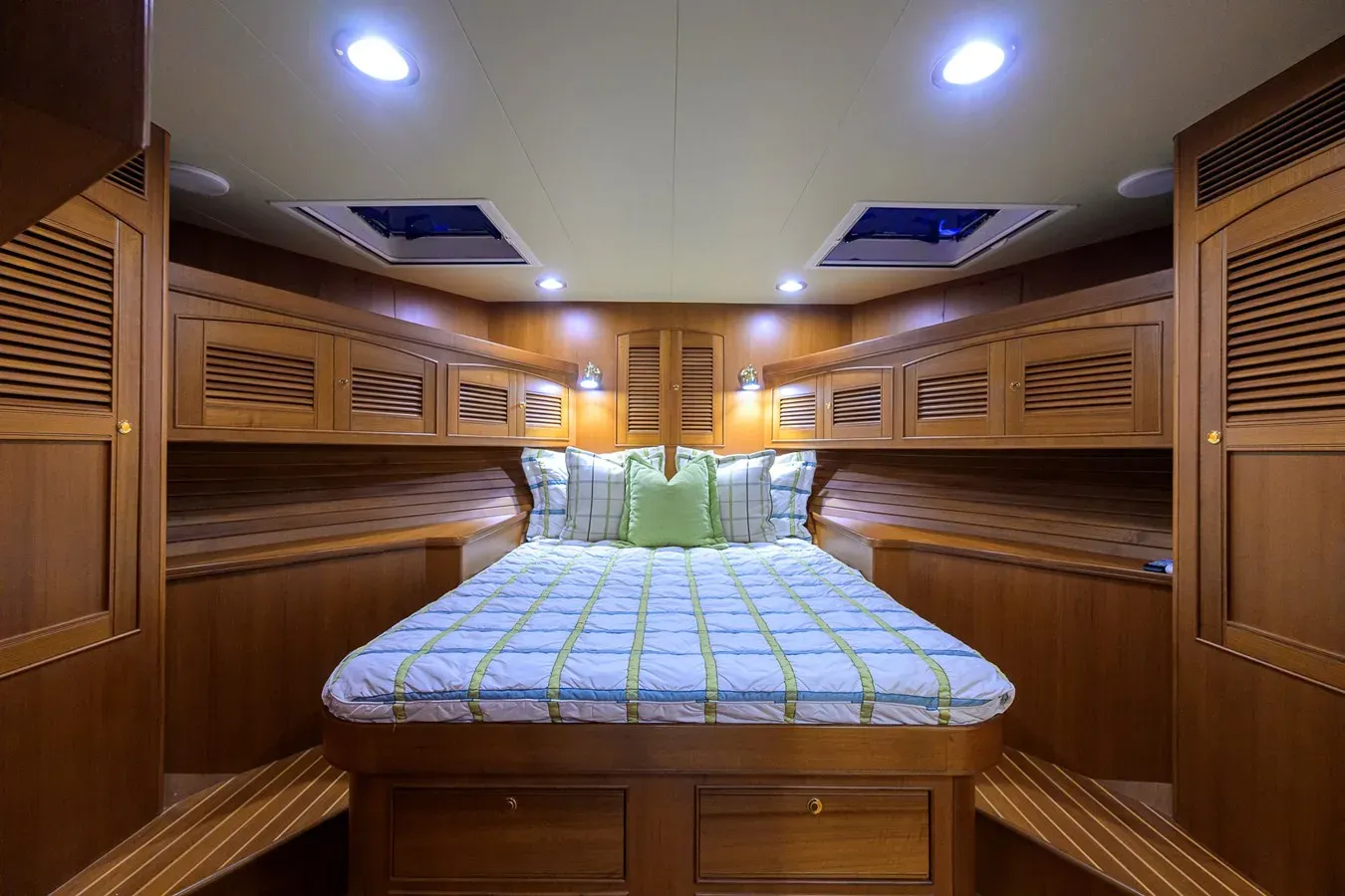 Buy a ARTFUL DODGER 2014 at Shestakov Yacht Sales